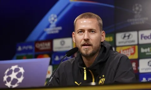 Dortmund gia hạn với Anton để ngáng đường Man Utd