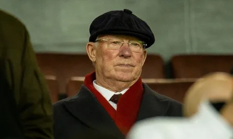 Sir Alex tiếc nuối vì bữa tối muộn màng khiến MU hụt Pep Guardiola