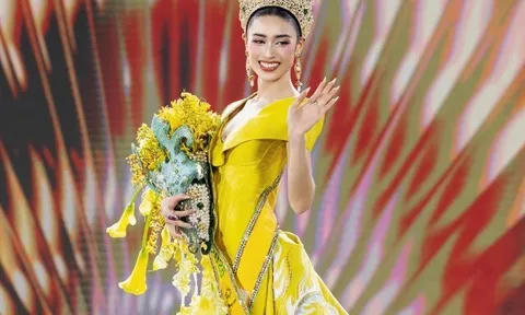 Hành trình nhan sắc của Emoura Phạm: Từ cô gái đi thi người mẫu bị loại sớm đến Hoa hậu chinh chiến quốc tế