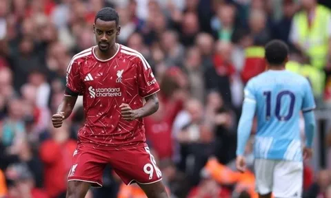 Liverpool mất Isak và Gakpo ở đại chiến với Man City