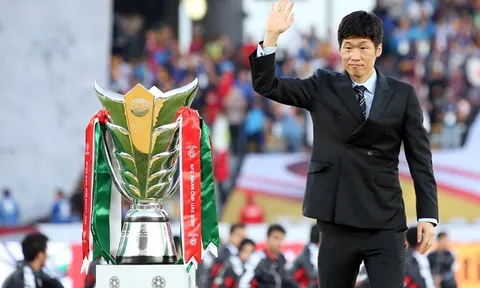 Park Ji-sung làm trợ lý HLV Kim Sang-sik ở ĐT Việt Nam?