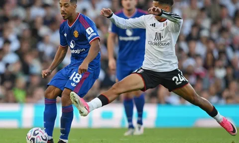 Man Utd quyết tranh Josh King với Liverpool, Arsenal
