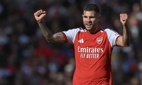 Alan Shearer khen ngợi bộ đôi Arsenal sau trận thắng ngược Leeds