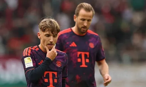 Bị VAR từ chối liên tiếp, Bayern Munich ngậm ngùi chia điểm Augsburg