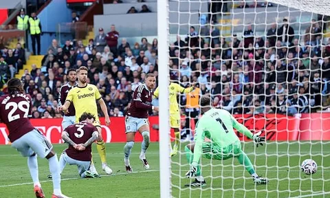 Hàng thủ hớ hênh, Aston Villa tuột chiến thắng trước Brentford