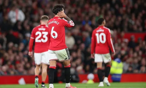 MU đánh rơi chiến thắng ở phút bù giờ trước 10 người Tottenham