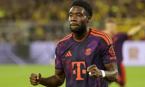 Tin đồn chuyển nhượng sáng 11/10: MU đàm phán mua Alphonso Davies; Liverpool tăm tia Kounde