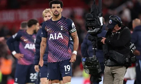 Solanke thừa nhận đáng lẽ phải ghi hat-trick vào lưới MU