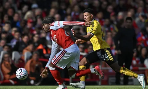 CĐV Arsenal dành cơn mưa lời khen cho Madueke