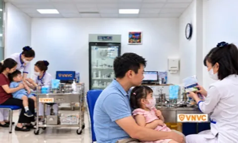 VNVC đưa vắc xin tay chân miệng về tận nơi, hơn 100.000 trẻ được tiêm