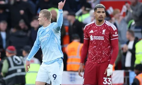 Liverpool 0-3 Man City: "The Citizens" giành chiến thắng dễ dàng trong thế hơn người