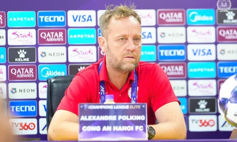HLV Polking tự tin cùng CAHN đánh bại Kashima Antlers