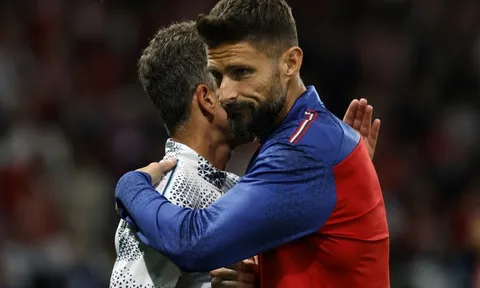 Màn tái ngộ sau hơn 8 năm của Giroud và Arsenal