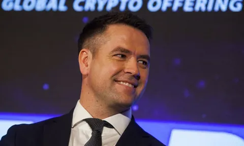 Owen chỉ ra cơ sở để MU kiên nhẫn với Carrick