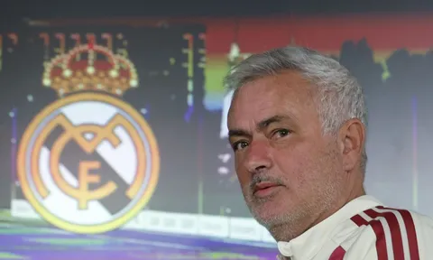 Soi trận Roma vs Real Madrid: Mourinho đánh bại đội bóng cũ