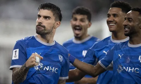 Watkins và Neves nổ súng giúp Al Hilal thắng 2-0