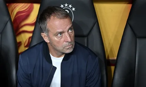 Hansi Flick thừa nhận Barca mắc sai lầm trước Galatasaray