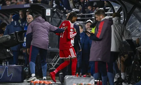 Bayern Munich sảy chân, Harry Kane lên tiếng nhắc nhở Olise