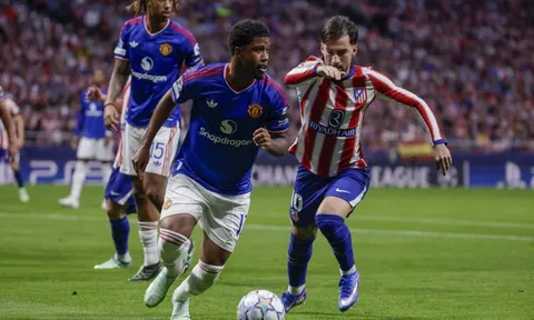 Andrey Santos: Man Utd vẫn tin vào Carrick