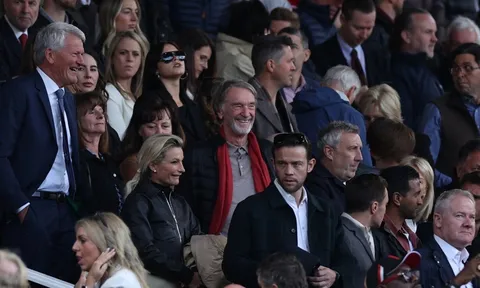 Thế cờ tàn của INEOS trước phòng thay đồ Man Utd