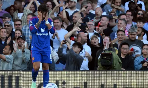 Henry chỉ trích Martinez vì công kích ban lãnh đạo Man Utd