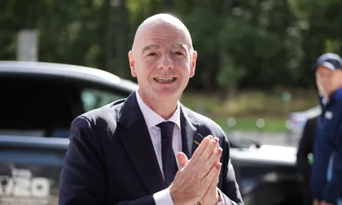 Infantino bị chất vấn, đối thủ bí mật xuất hiện