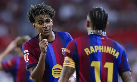 Barca không còn nhớ Lewandowski, Ferran Torres hay Rashford