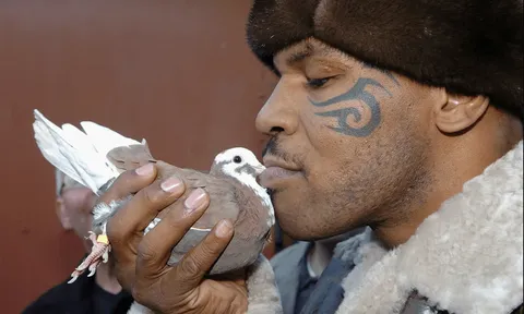 Mike Tyson vướng vào vụ kiện trị giá 1,5 triệu bảng Anh