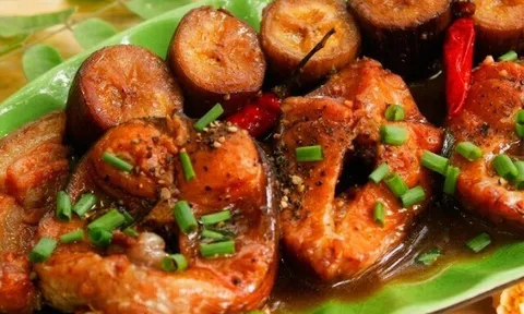 Loại cá bị chê bẩn nhưng thực tế rất bổ, dinh dưỡng rồi dào, không ăn quá tiếc, kho chuối xanh thì cơm nấu cả nồi đầy cũng hết