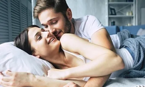 Khi nam nữ thân mật, bộ phận nào nên lưu ý khi hôn? Việc làm nào nên thực hiện để có lợi cho sức khỏe?