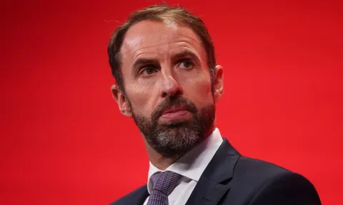 Gareth Southgate tố FIFA thiên vị Ronaldo