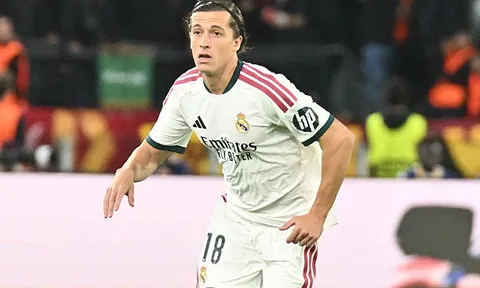 Mourinho nên chọn Cucurella hay Carreras cho Real Madrid?