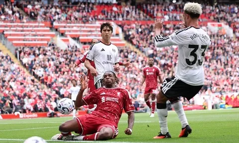 Tỏa sáng cùng Liverpool, Jacquet tự tin giải mã Brentford