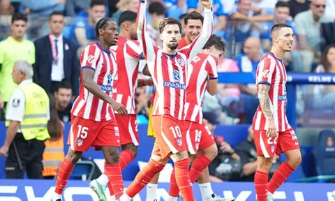 Hạ Espanyol phút 89, Atletico Madrid duy trì thế bám đuổi Barca
