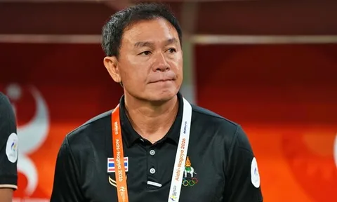 Thái Lan gia hạn HLV Thawatchai, tái đấu U23 Việt Nam