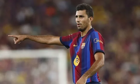 Rodri cảnh báo hàng thủ Barca sau trận thắng Betis