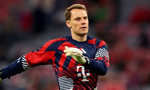 Sếp Bayern báo tin dữ về Manuel Neuer trước trận Arsenal
