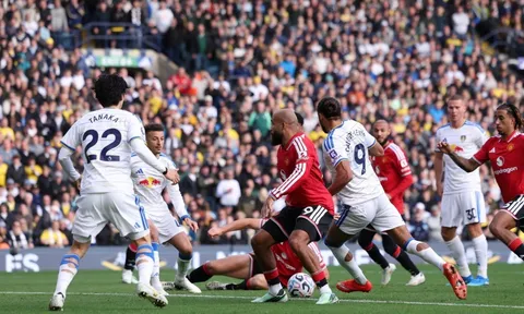 Leeds 1-1 Man Utd: Chia điểm tiếc nuối