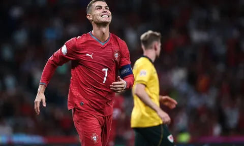 CHÍNH THỨC: LĐBĐ BĐN treo giò Ronaldo 30 ngày, phạt 255 euro