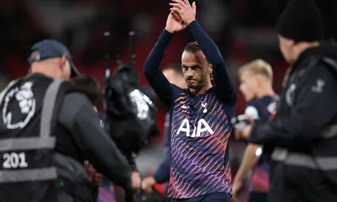 James Maddison rơi lệ sau siêu phẩm tái xuất cho Spurs