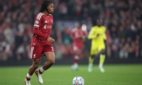 Alan Shearer chỉ ra cầu thủ hay nhất của Liverpool trước Villarreal