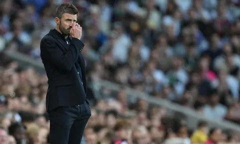Khủng hoảng tại Man Utd: Lỗi không chỉ thuộc về Carrick