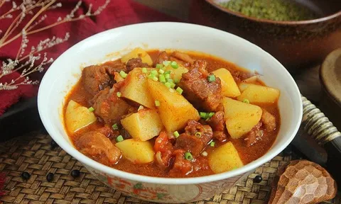 Cách hầm thịt bò khoai tây ngon
