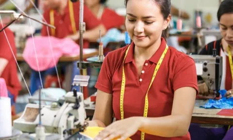 Chung tay tạo điều kiện chăm sóc sức khỏe cho lao động nữ tại khu công nghiệp
