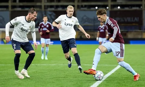 Ten Hag từng muốn nẫng tay trên Garnacho trước mũi Chelsea