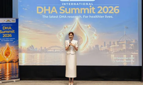 Ca sĩ Hòa Minzy đồng hành cùng Nature’s Way tại DHA Summit 2026, tự hào lan tỏa bản sắc Việt trên đất Úc