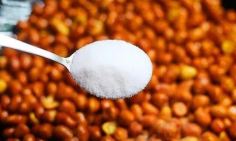 Làm lạc rang muối nhanh bị ỉu, hóa ra nhiều người bị quên bước này, thực hiện đẩy đủ lạc giòn ngon cả tuần