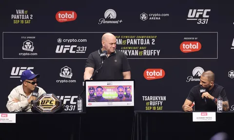 Lùm xùm thù lao tại UFC: Joshua Van chê Sean Strickland thiếu khôn ngoan khi đối đầu Dana White