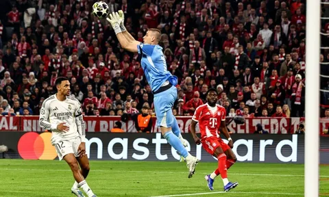 Bài toán sinh tồn quen thuộc của Lunin ở El Clasico