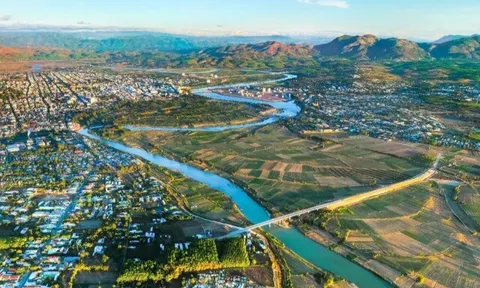 Tỉnh nào rộng thứ 3 nước ta, nơi ghi dấu chiến công của vua Quang Trung trong phong trào Tây Sơn, vang danh sử Việt?